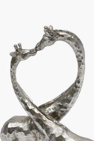 Giraffe Embrace Statue, 25x40cm