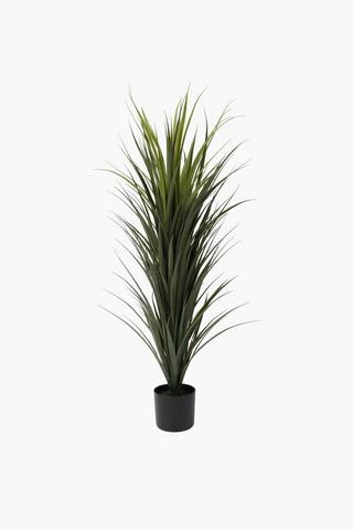 Pineapple Spike In Plastic Pot, 65x120cm
