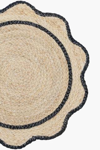 Scallop Woven Placemat