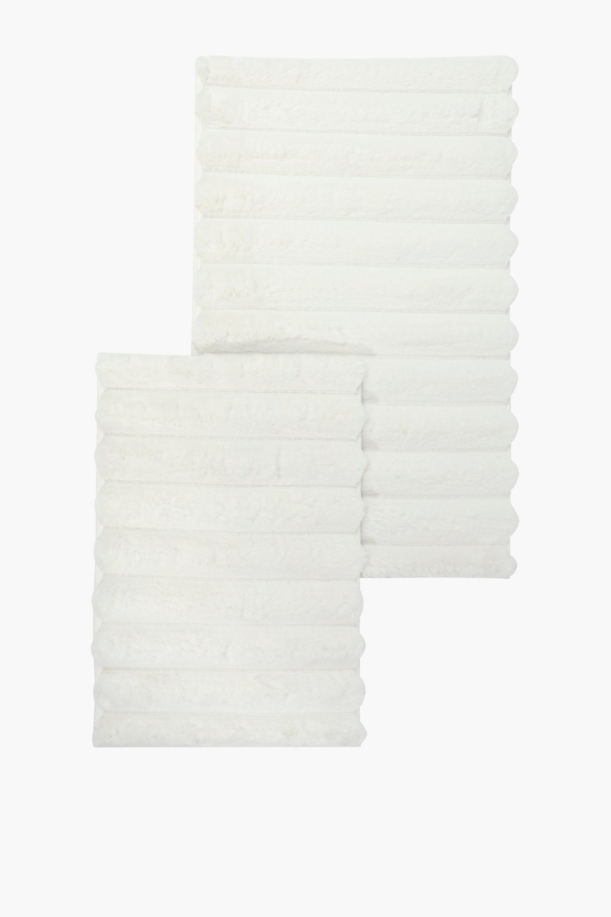 2 Piece Faux Fur Bath Mat Set