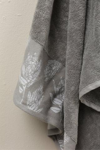 Embroidered Botanic Newgate Cotton Hand Towel, 50x90cm