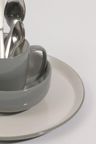 18 Piece Dining Starter Set