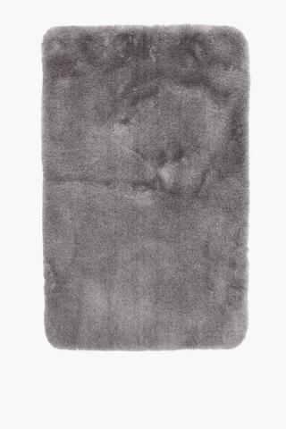 Cationic Faux Fur Bath Mat