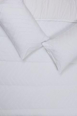 Soft Touch Clipped Arrow Comforter Set