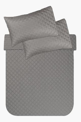 5 Piece Soft Touch Diamond Quilt Set