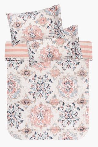 Soft Touch Saaremaa Reversible Comforter Set