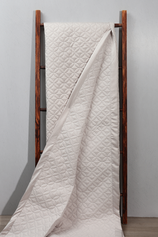 Oxford Satin Usonic Quilt