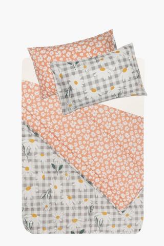 Soft Touch Wellington Daisy Reversible Comforter Set