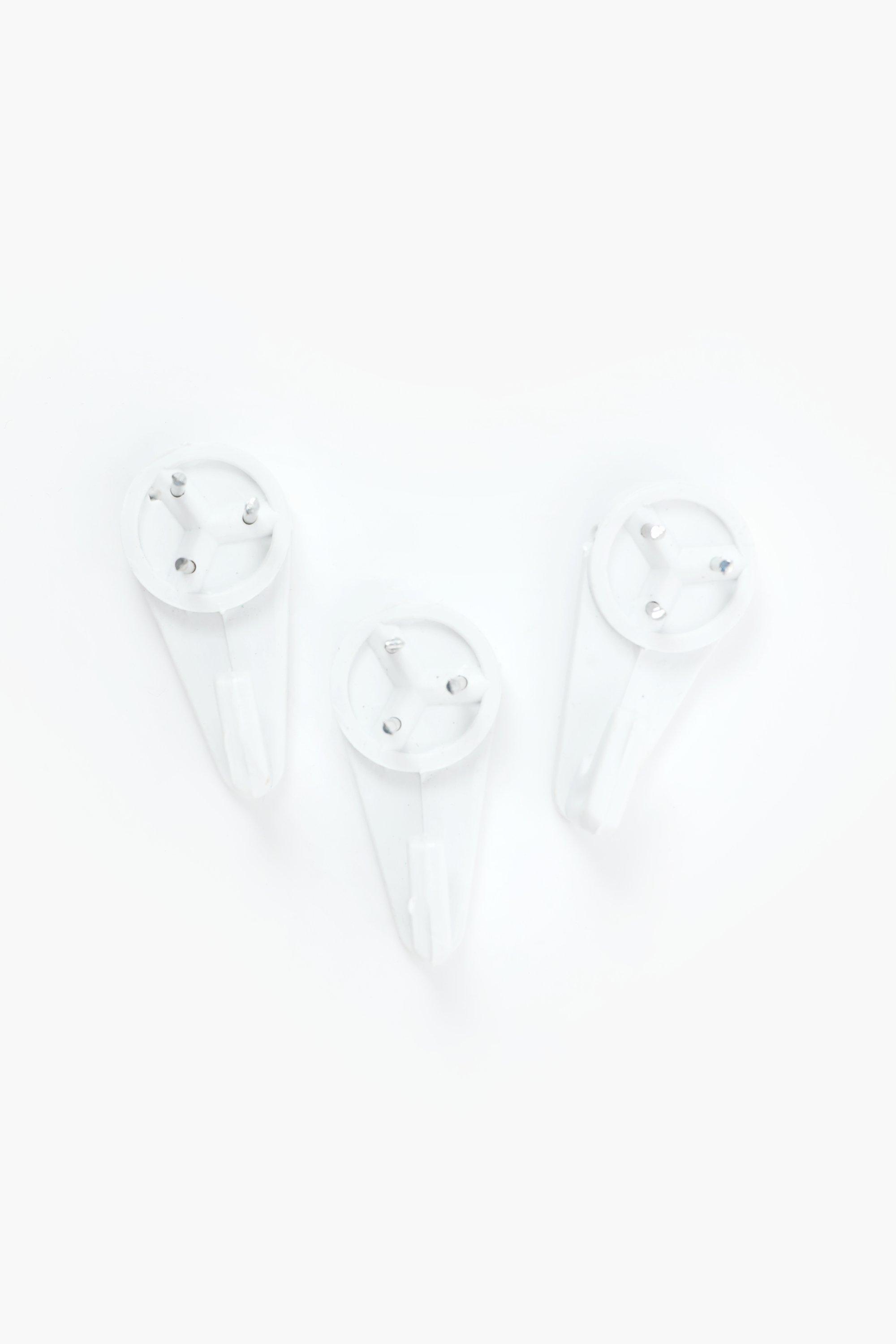 Image showcasing 3 Pack Nails On Hooks