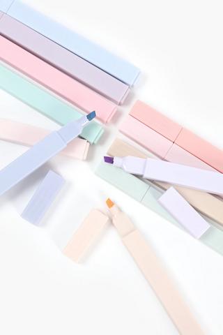 12 Pack Pastel Highlighter Set
