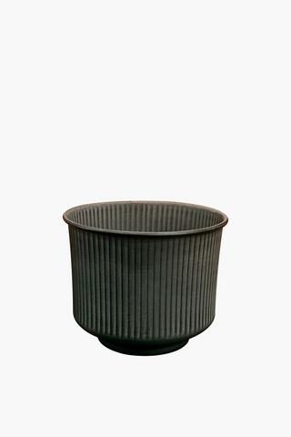 Sparta Metal Planter, 22cm