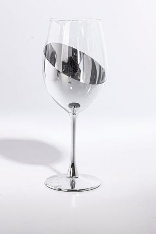 Illusion Red Wine Glass