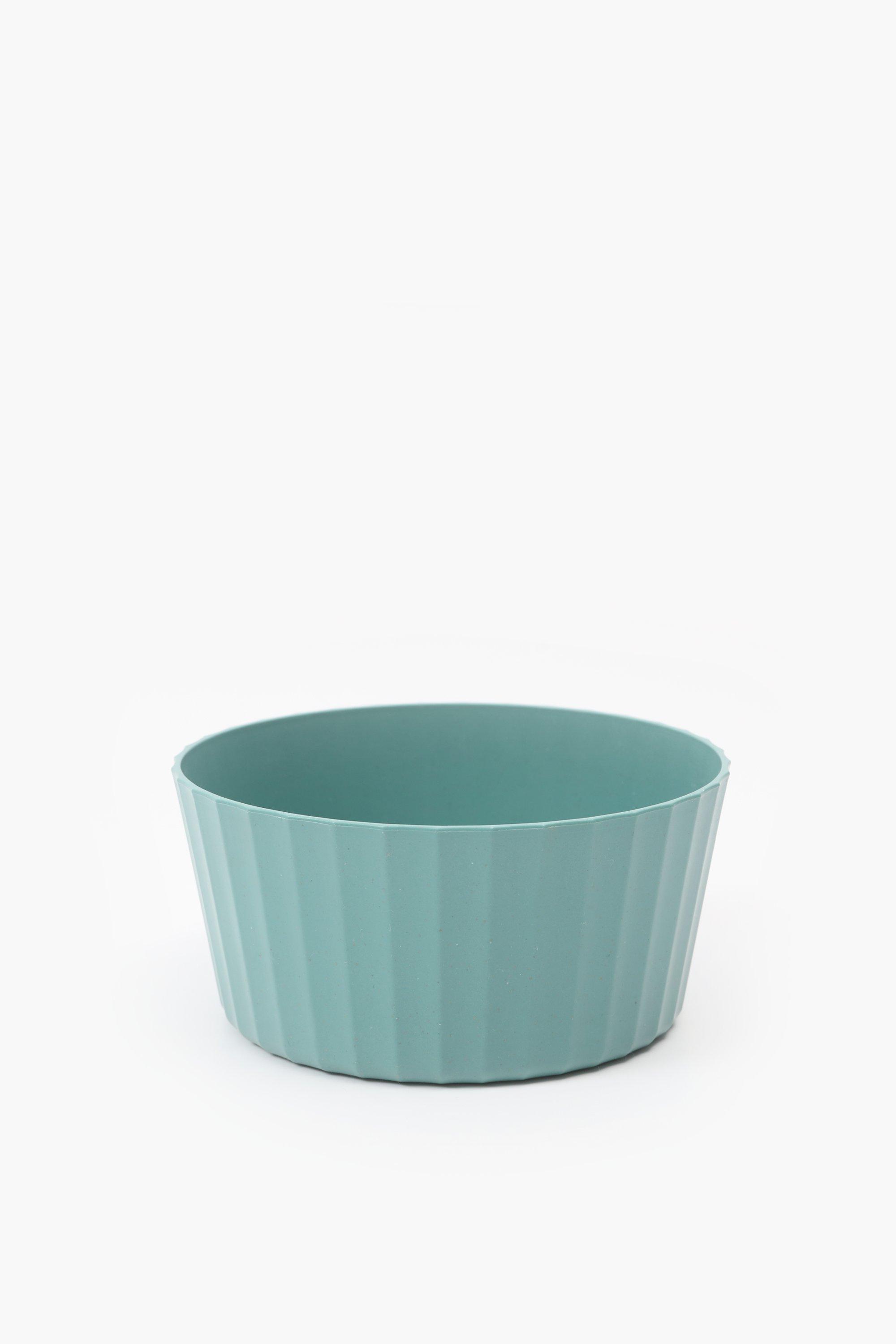 Shell Ribbed Plastic Bowl