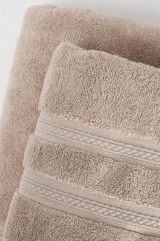 Premium Cotton 710 Gsm Luxury Hospitality Hand Towel