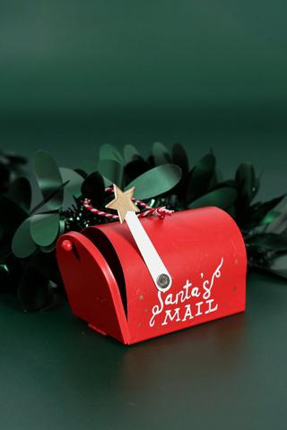 Hanging Santa Mail Box