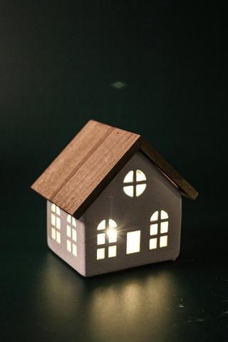 Led Wooden House, 13x13cm