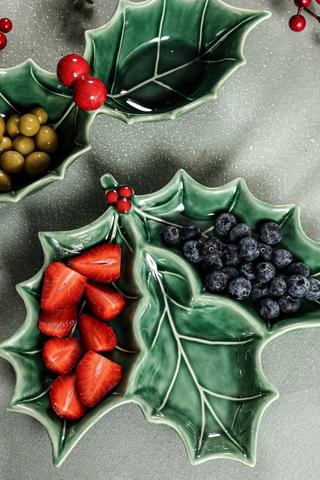 3 Divisional Ceramic Mistletoe Server