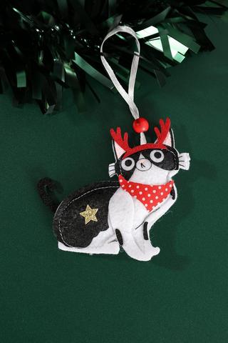 Hanging Felt Penny Cat