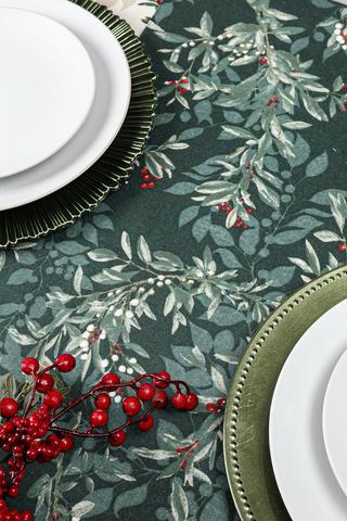 Opulent Mistletoe Table Runner