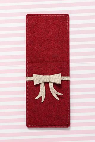 Bow Felt Cutlery Pocket