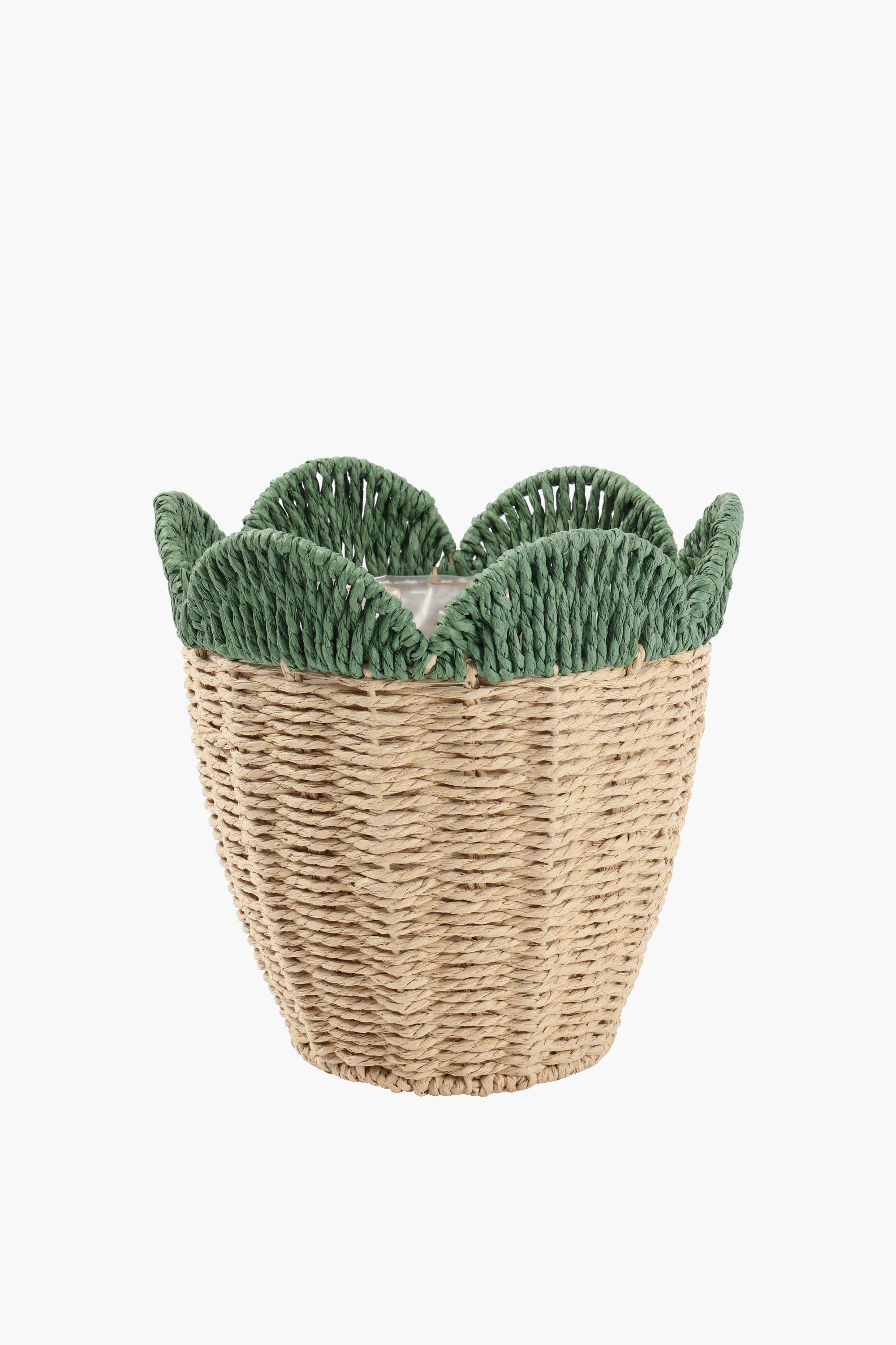 woven-scallop-planter-25cm