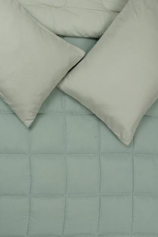 Soft Touch Plain Dye Comforter Set