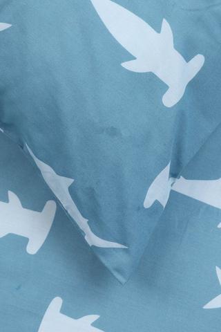 132 Thread Count Campana Sharks Cotton Pillowcase
