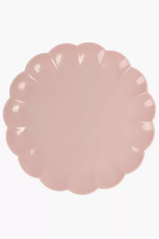 Scalloped Dinner Plate