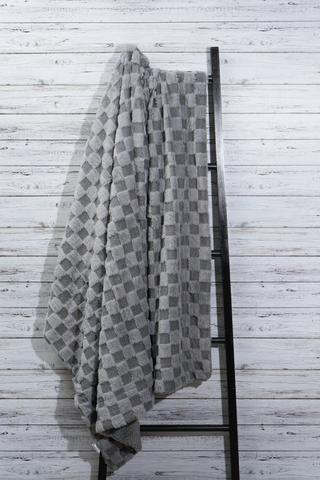 Faux Fur Boucle Checkered Blanket, 150x180cm