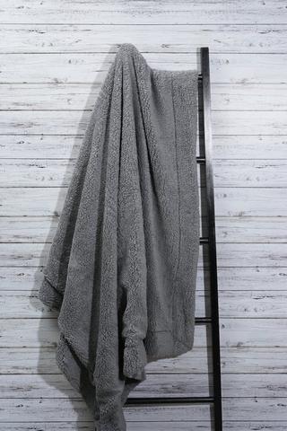 Faux Fur Boucle Checkered Blanket, 150x180cm