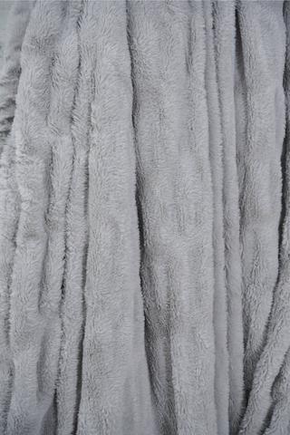 Assorted Ruched Faux Fur Blanket, 150x180cm