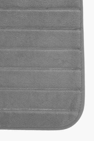 2 Piece Embossed Memory Foam Bath Mat Set