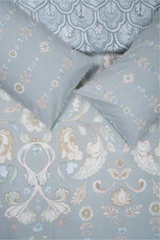 100% Cotton Winter Cradle Floral Reversible Duvet Cover Set