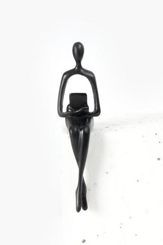 Sitting Man Statue, 9x14.5cm