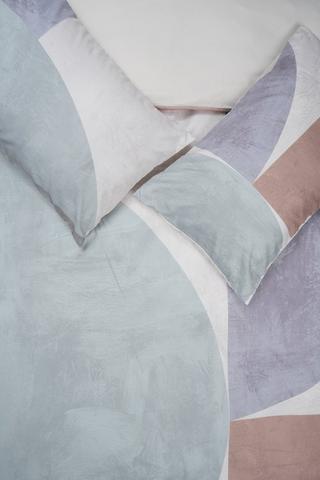 Soft Touch Meru Geometric Duvet Cover Set