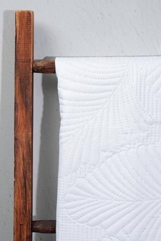 Oxford Satin Leaf Botanical Quilt