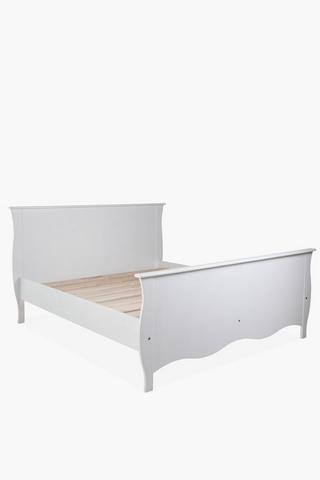 Lilly Sleigh Queen Bed