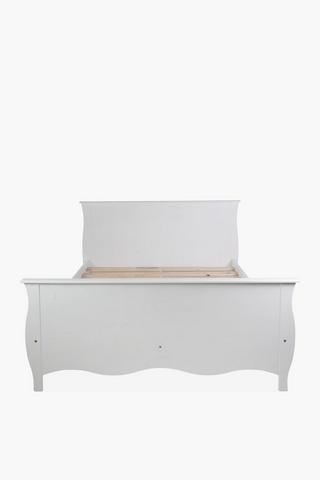 Lilly Sleigh Queen Bed