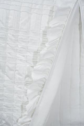 Soft Touch Clipped Geometric Frill Quilt