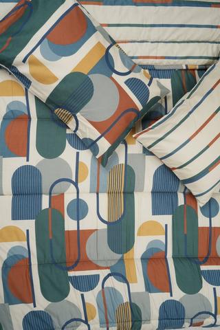 Soft Touch Printed Katla Geometric Reversible Comforter Set