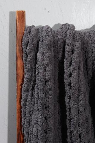 Knitted Chunky Throw, 140x180cm