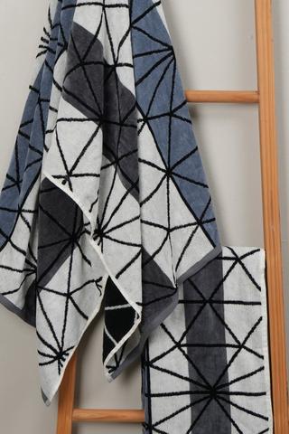 Cotton Jacquard Geometric Stripes Bath Sheet