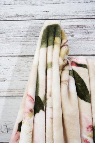 Super Plush Fuji Protea Blanket, 200x220cm