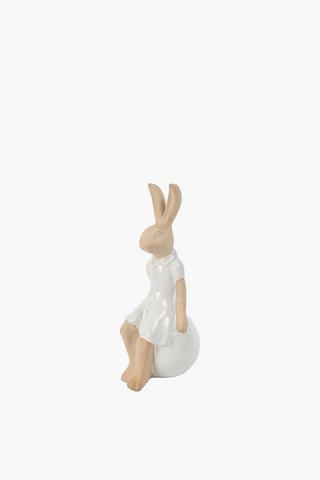 Chilling Bunny Statue, 11.5x24cm