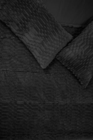 Plush Ribbed Comforter Set
