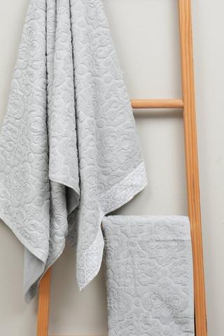 Cotton Jacquard Zuri Baroque Bath Sheet