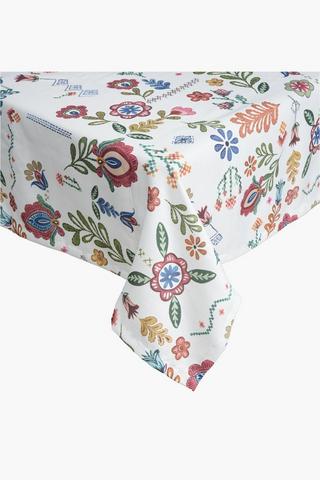 Haltia Printed Tablecloth, 180x270cm