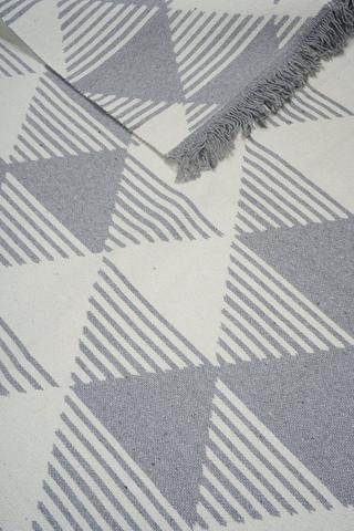 Jacquard Prism Tassel Rug, 60x90cm