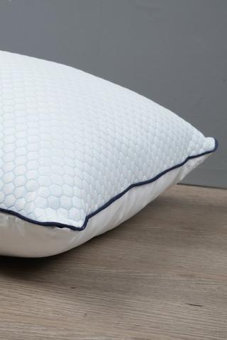 Premium Microfibre Standard Pillow With Cooling Effect