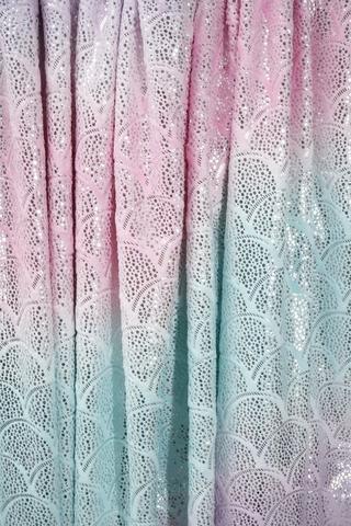 Foil Mermaid Scale Gradient Flannel Blanket, 150x180cm